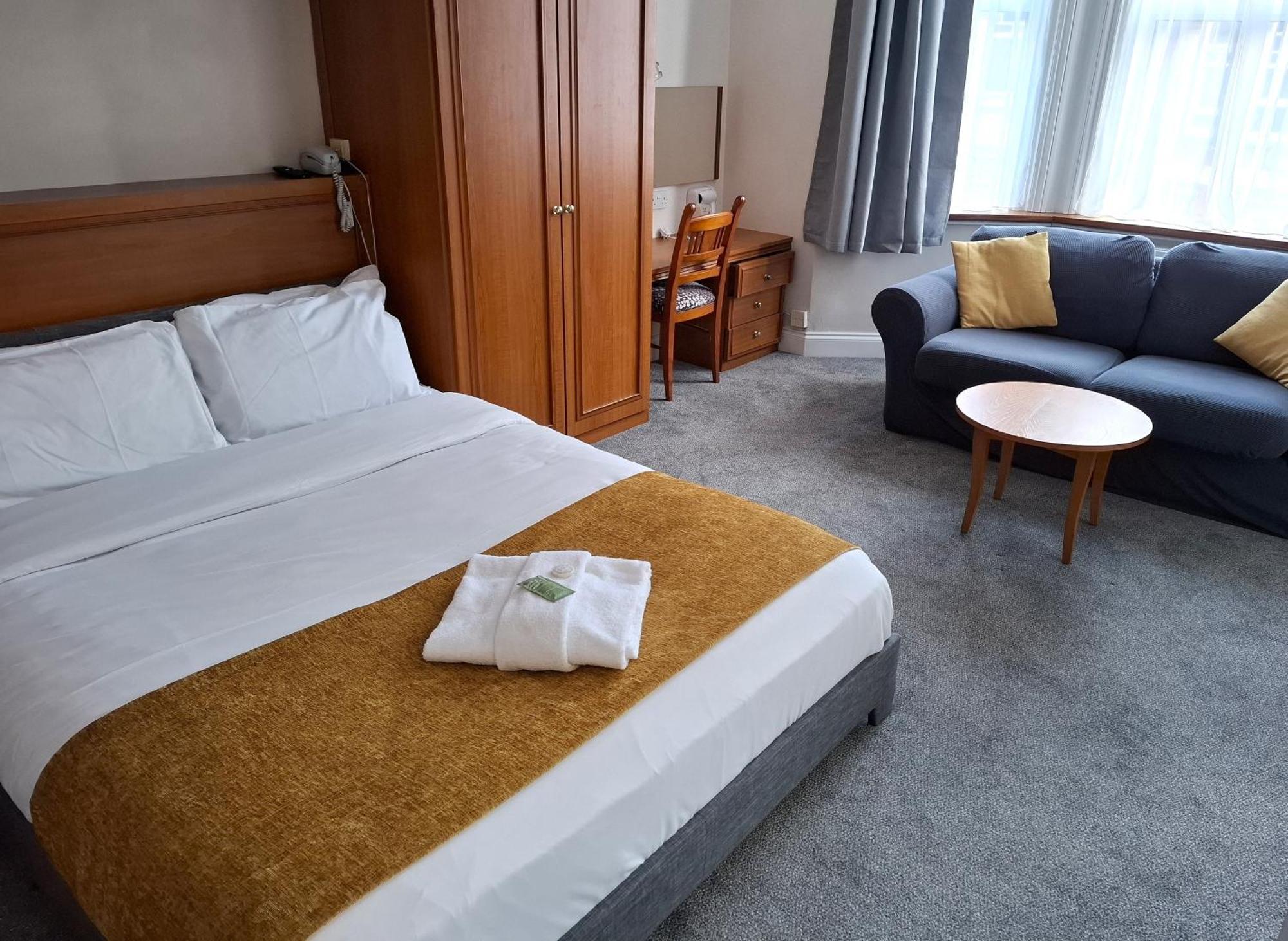 Russell Hotel รอยัลทันบริดจ์เวลส์ ภายนอก รูปภาพ