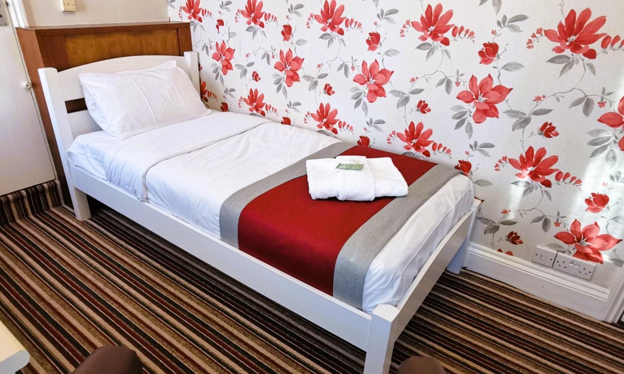 Russell Hotel รอยัลทันบริดจ์เวลส์ ภายนอก รูปภาพ