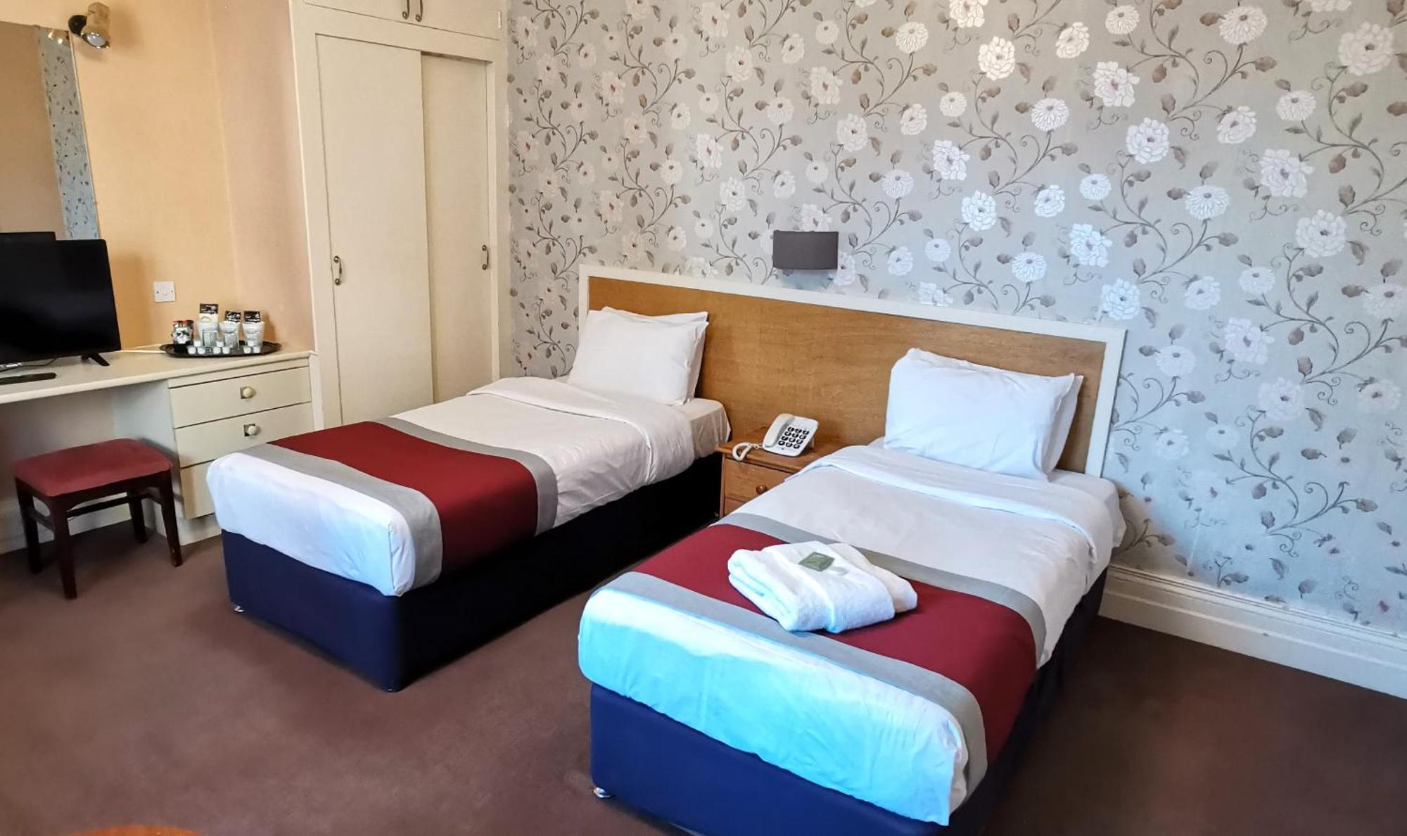 Russell Hotel รอยัลทันบริดจ์เวลส์ ภายนอก รูปภาพ