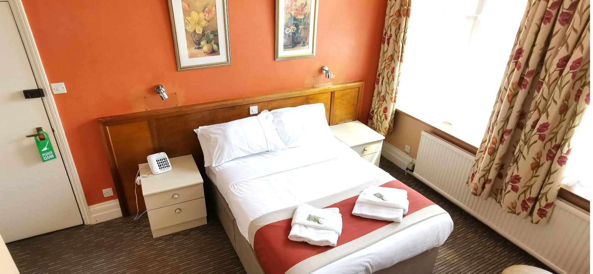 Russell Hotel รอยัลทันบริดจ์เวลส์ ภายนอก รูปภาพ