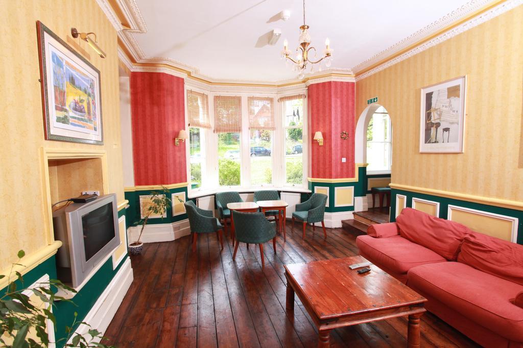 Russell Hotel รอยัลทันบริดจ์เวลส์ ภายนอก รูปภาพ