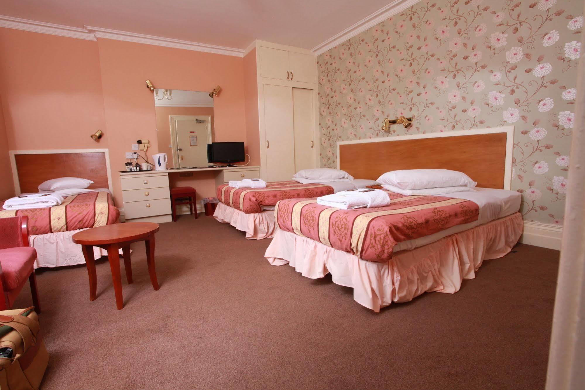 Russell Hotel รอยัลทันบริดจ์เวลส์ ภายนอก รูปภาพ